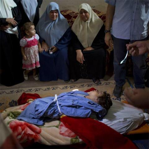 女性梦到死去的父亲？2025周公解梦3层预警及能量转化术