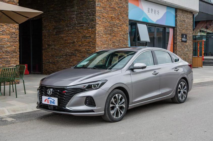 新手第一辆车选长安逸动到底靠不靠谱? 新手第一辆车选长安逸动到底靠不靠谱?