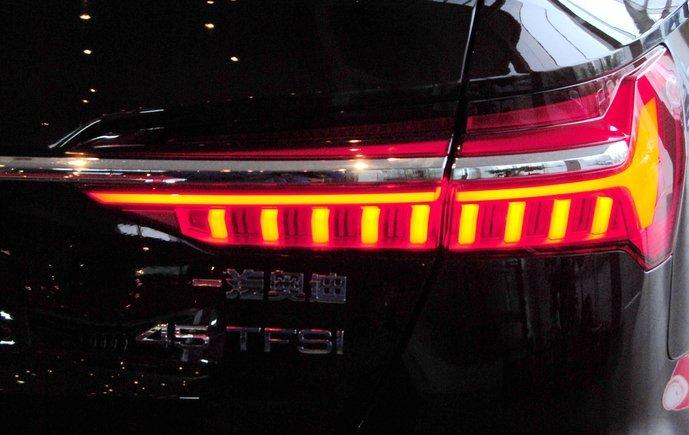 TFSI技术解析：涡轮增压与分层喷射如何提升性能，燃油效率是否真的更优？