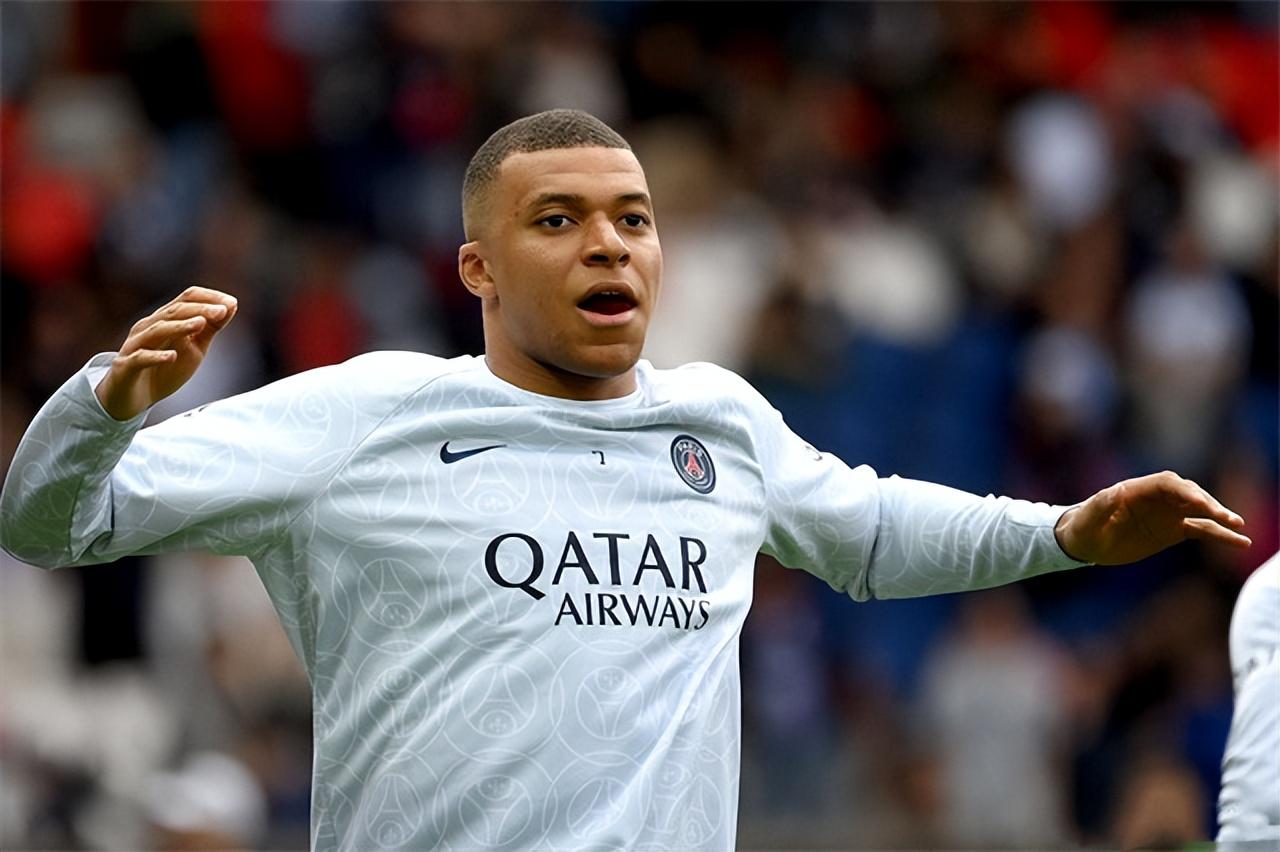 姆巴佩到底还能在巴黎待多久？