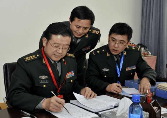 长安工具车：城乡运输新选择，实用与耐用的完美结合