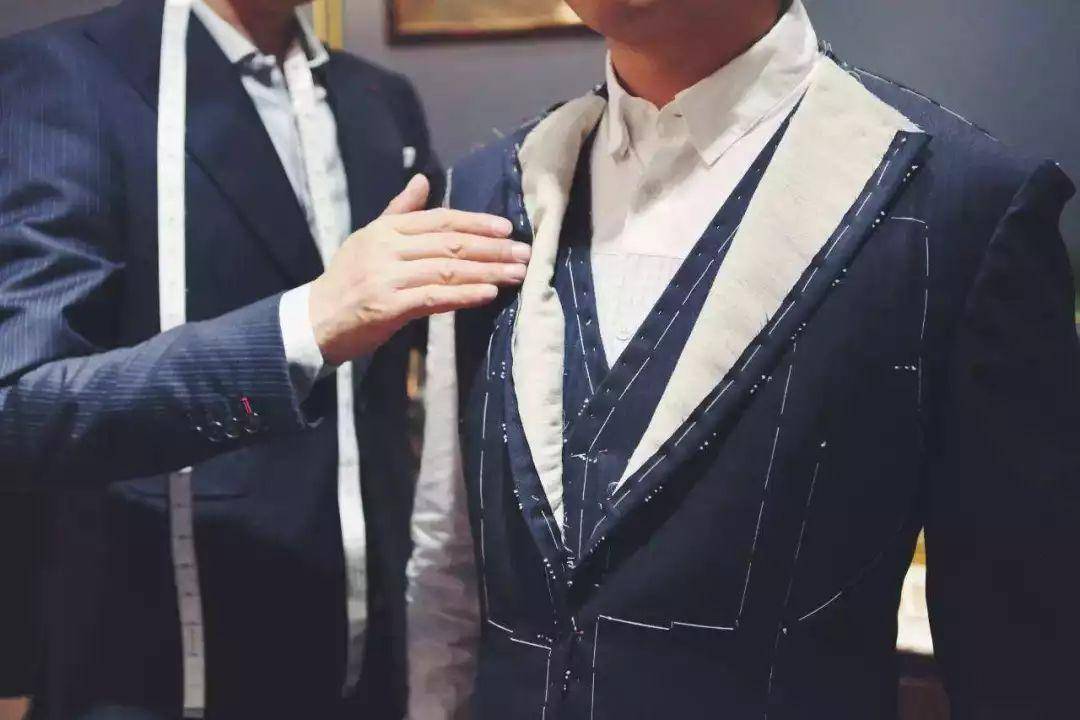 西装衣服定制注意事项，避免踩坑超实用