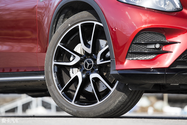 爱卡SUV专业测试 AMG GLC 43 轿跑SUV