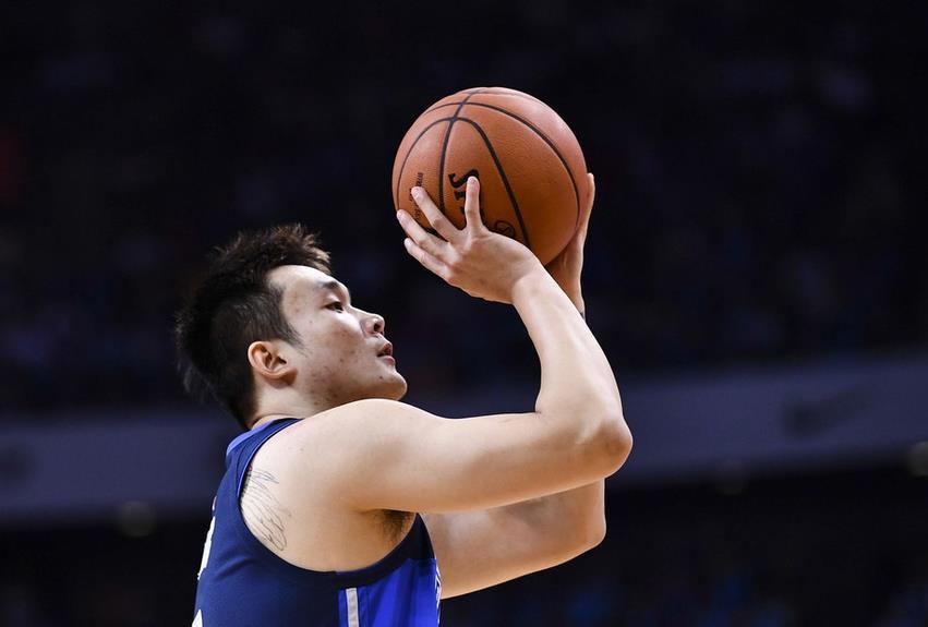 扎卡这 糙汉子 凭啥当选瑞士年度最佳？