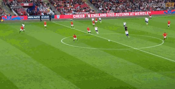 为什么每次英格兰输球街上就变战场? 为什么每次英格兰输球街上就变战场?