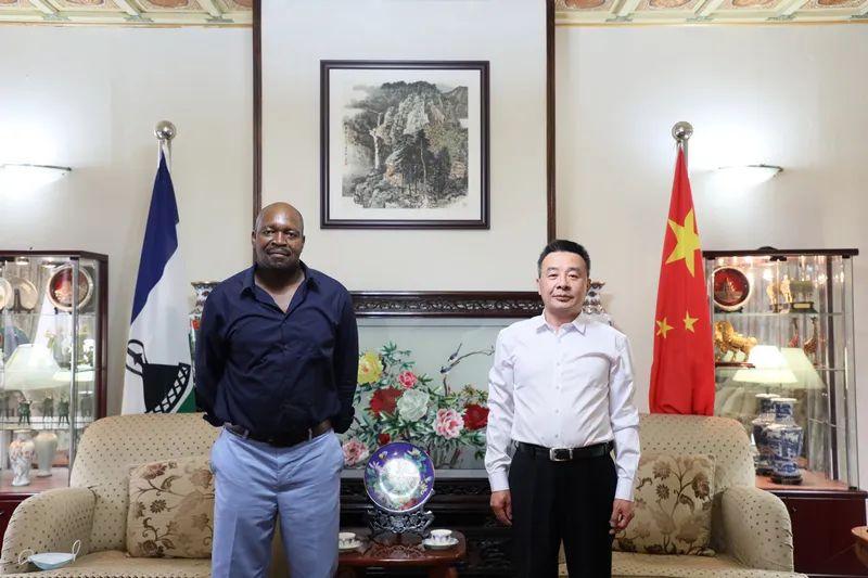 在莱索托生病了怎么办？华人论坛能救命吗？