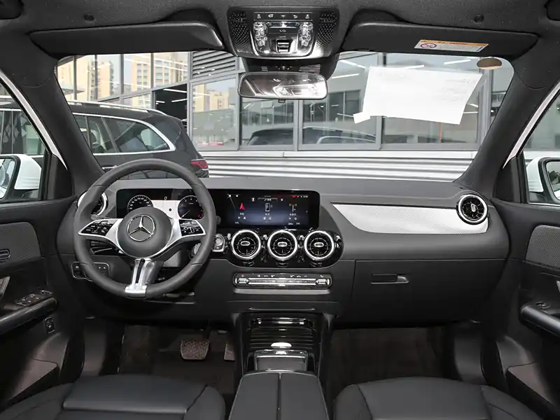 奔驰GLA中控全图