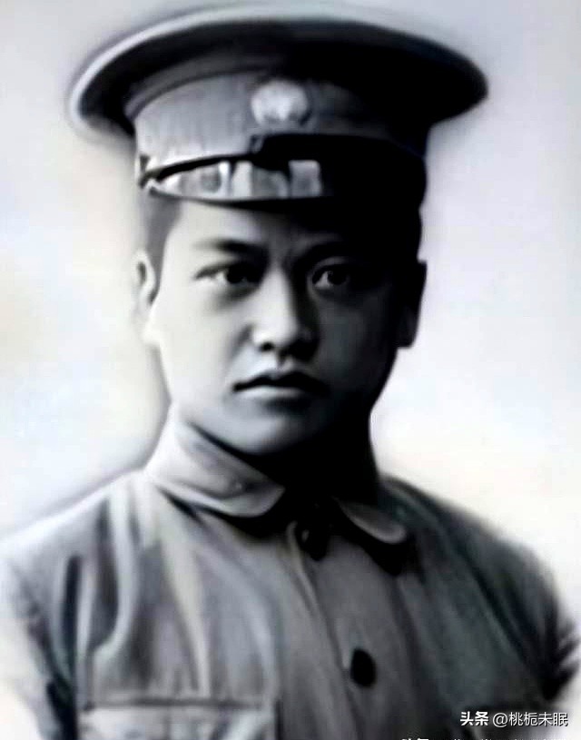 蒋介石算命先生说了什么呢_蒋介石算命故事_蒋介石给算的命