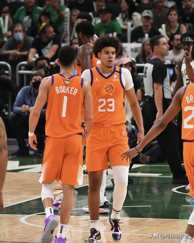 预算8万买二手代步车怕踩坑？骐达2012款实测油耗5.6L 百公里省2万元