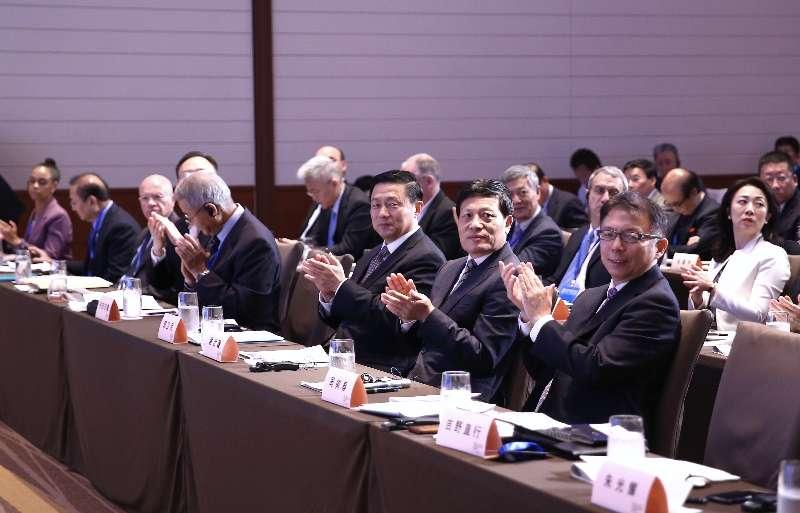 2022款奔驰GLA220，1.6万公里一手准新车，城市SUV新选择？