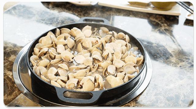 猫主子突然 噗噗 喷口水是咋回事？