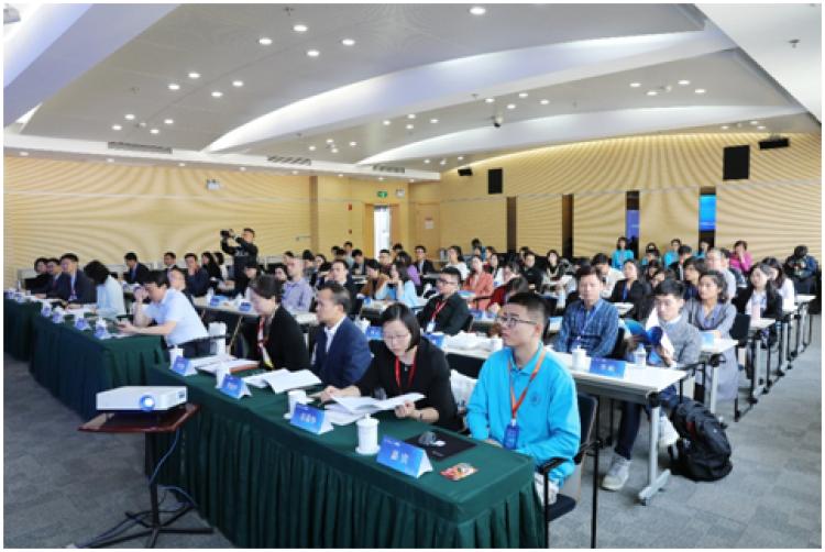 在瑞典遇到困难该找哪个华人论坛? 在瑞典遇到困难该找哪个华人论坛?