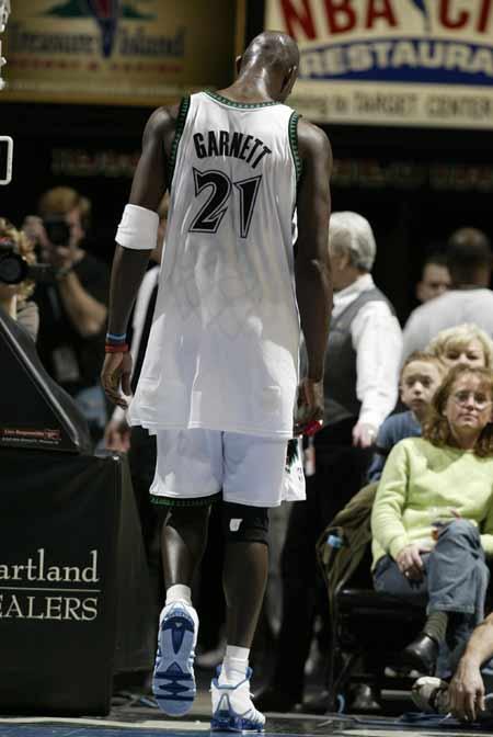 刚来明尼苏达怎么快速找到组织？