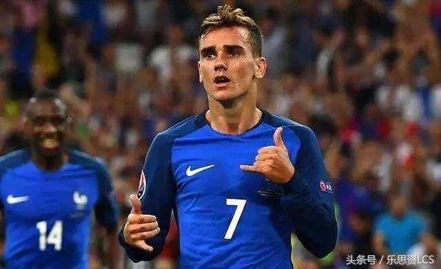 足球幻想怎么玩才能避免被电脑按在地上摩擦? 足球幻想怎么玩才能避免被电脑按在地上摩擦?