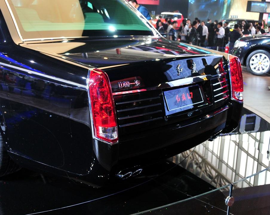 红旗L7到底贵在哪?豪华座驾购买避坑指南_省30万预算的选配秘籍 红旗L7到底贵在哪?豪华座驾购买避坑指南_省30万预算的选配秘籍