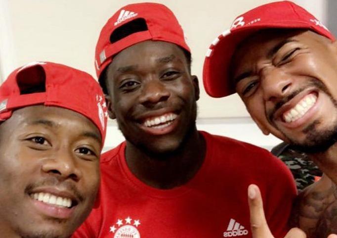 诺伊尔比赛照片到底怎么找? 诺伊尔比赛照片到底怎么找?