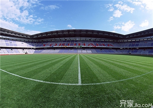 标准足球场面积_足球场历史起源_国际足球场地尺寸