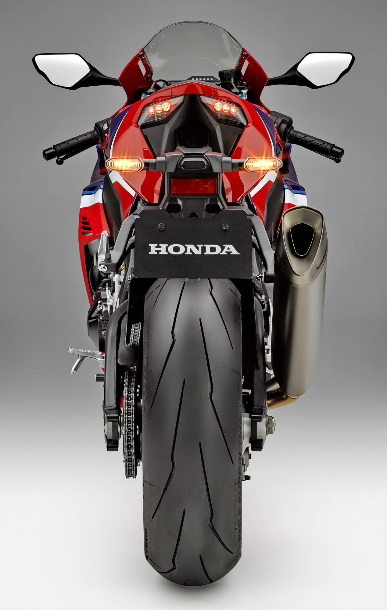 本田CBR1000真的适合新手吗？