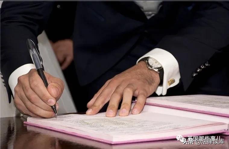 在巴黎找工作只能靠熟人介绍吗? 在巴黎找工作只能靠熟人介绍吗?