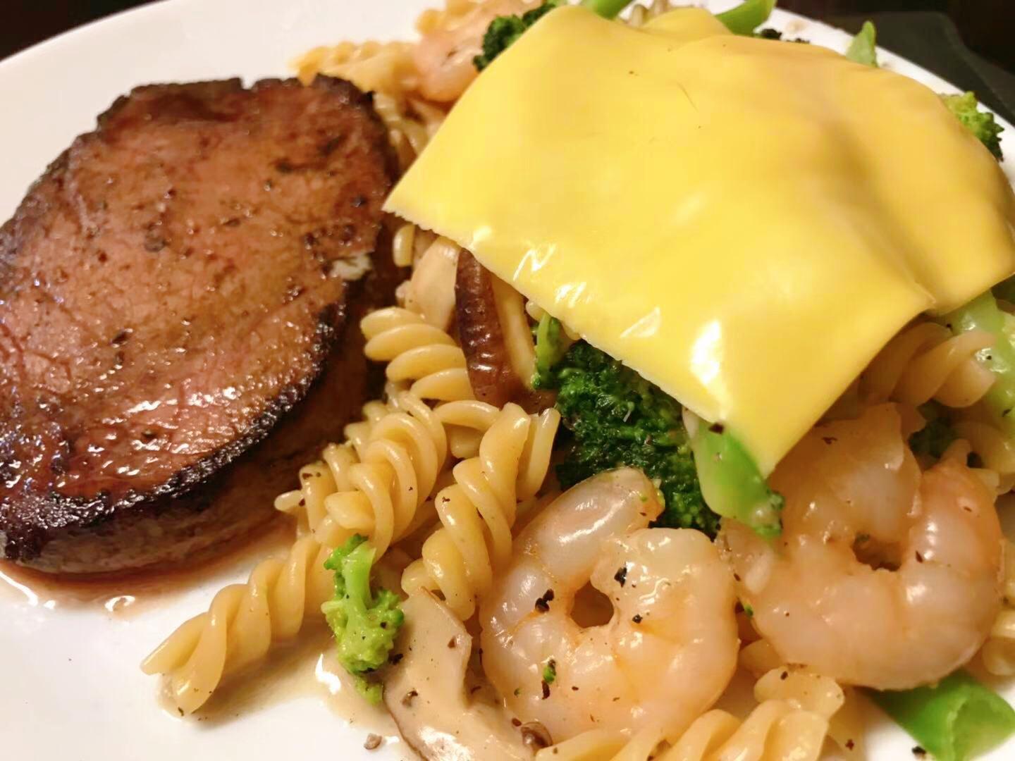 梦见脚变长预示什么？2025年天蝎座职业转机与健康预警全解析