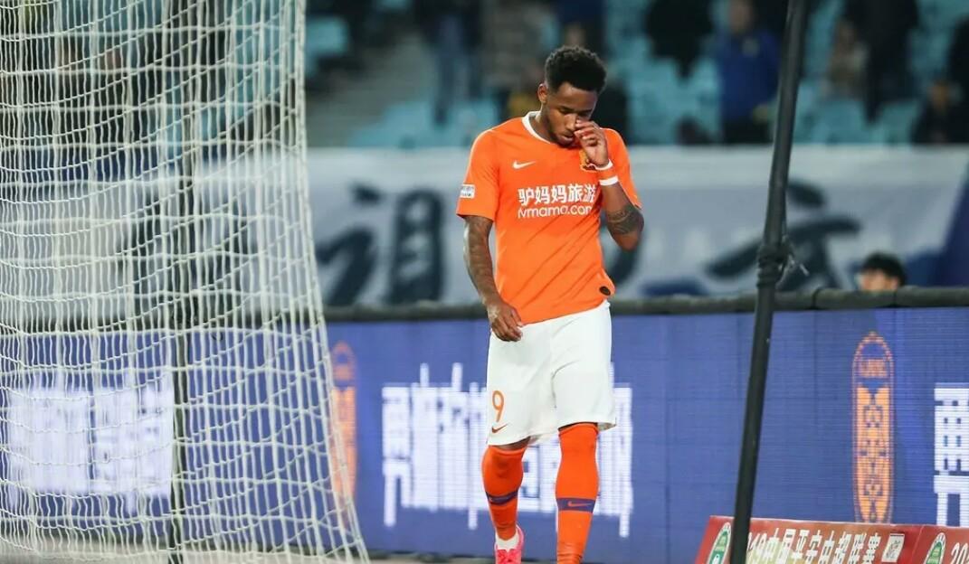 日产精品卡二卡三卡四卡视解析，多卡配置如何选，性价比对比指南