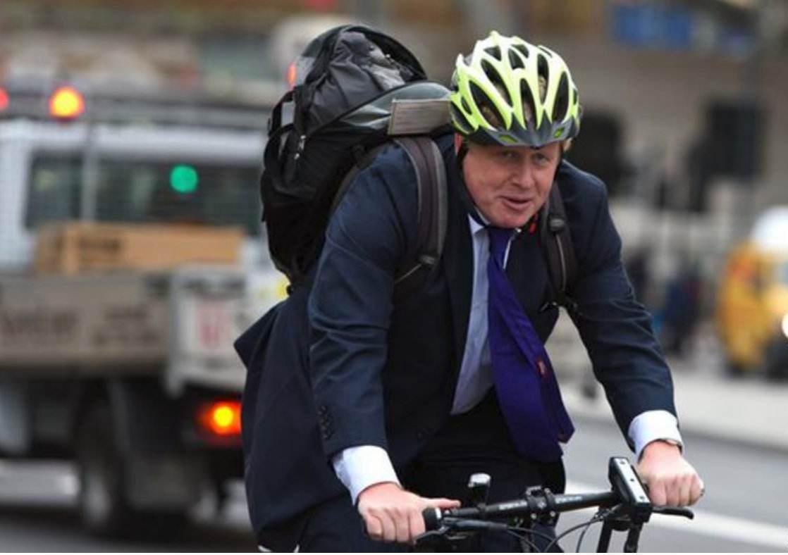 在谢菲尔德大学留学，怎么靠华人论坛省下10万冤枉钱？