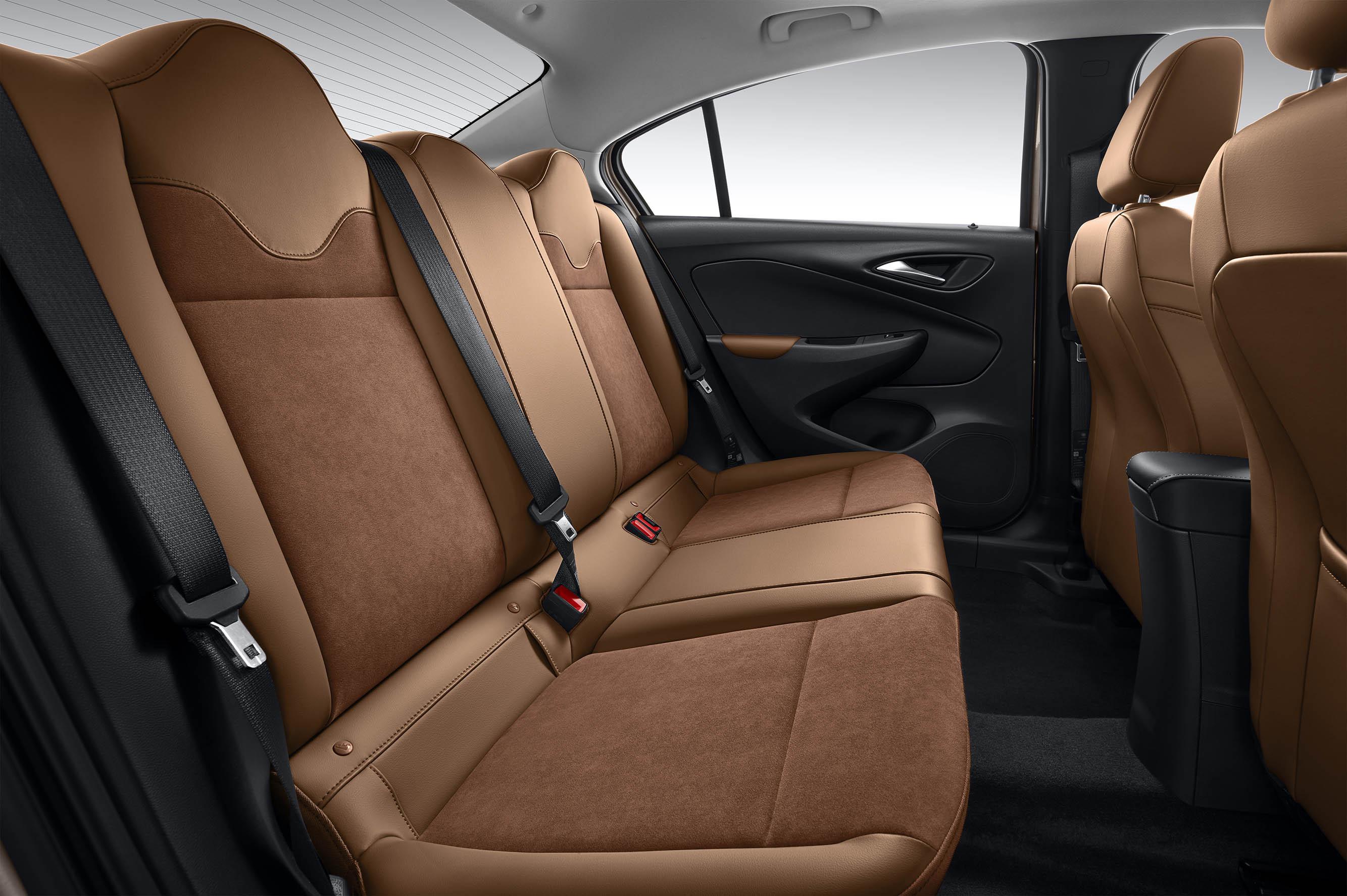 上海通用凯越：经典家轿的进化之路，用户最关心的三大问题解析