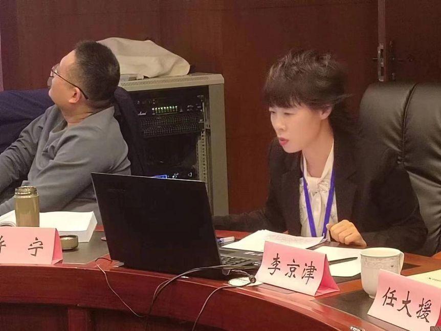 参加高端学术论坛怎么装得像老江湖？