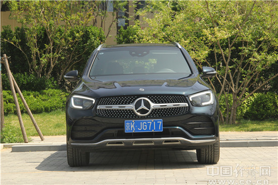 20款奔驰glc300配置_ 奔驰GLC长轴距版评测 _奔驰GLC 2020款试驾