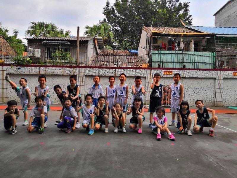 2025年梦见久未见面的人解析:情感预警与3步疗愈法 2025年梦见久未见面的人解析:情感预警与3步疗愈法