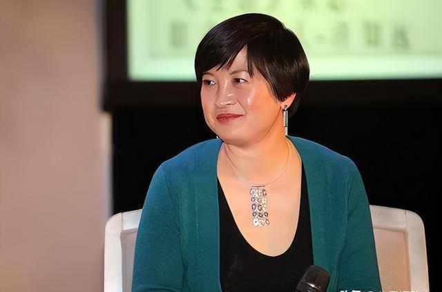 梦见跟酒鬼打架预示什么?2025年运势解析及化解方法 梦见跟酒鬼打架预示什么?2025年运势解析及化解方法