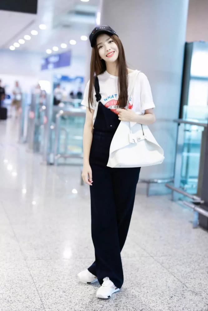 每天打开衣柜都发愁？丫丫妈妈的懒人穿搭法真能救场吗？