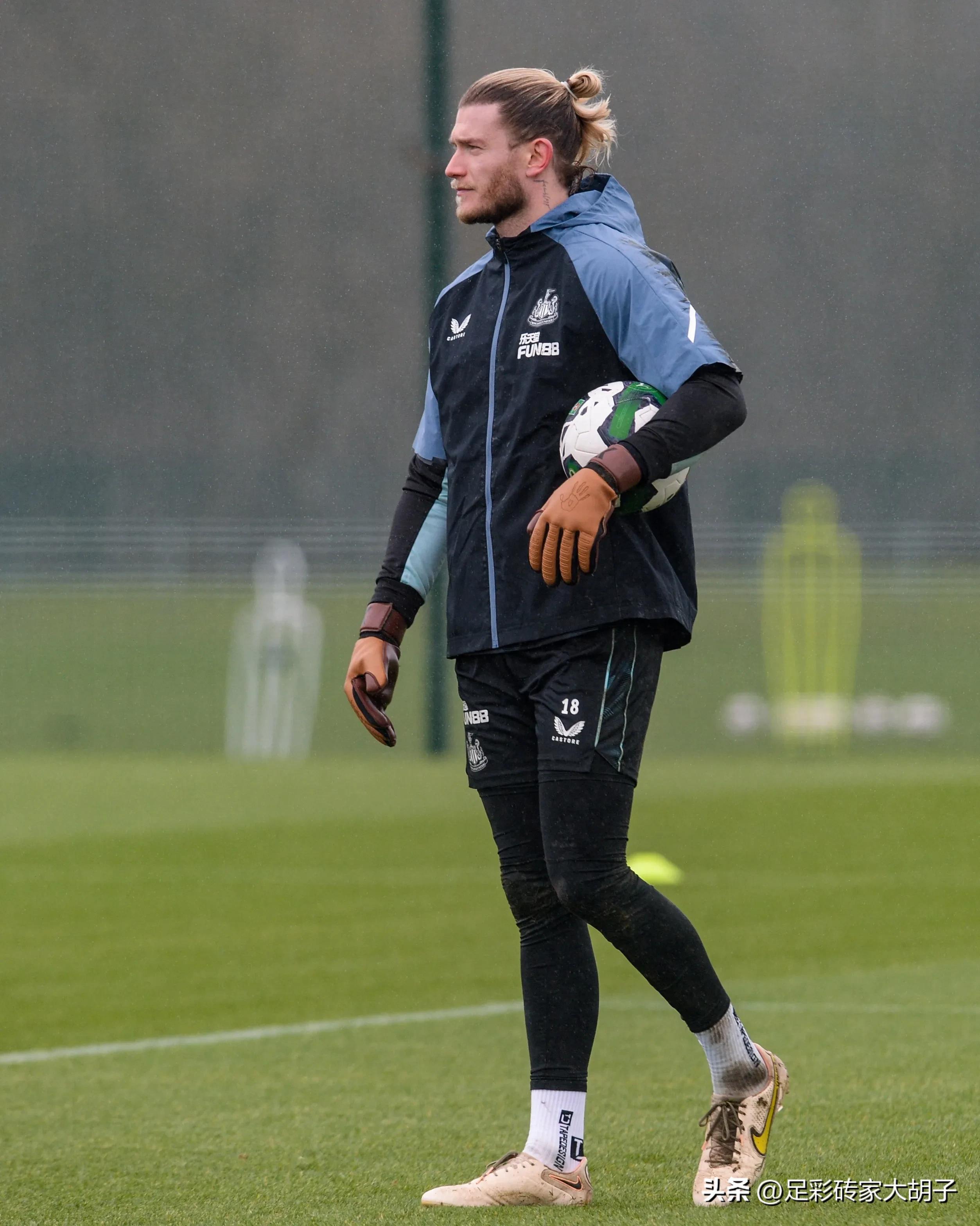 曼联凭什么能拿下英联杯冠军？