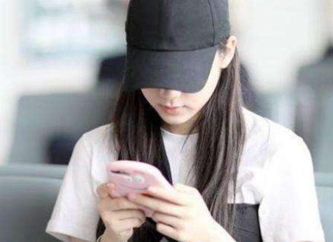 梦见校长给我上课的吉凶解码：2025年3招破解事业转折与情感契机