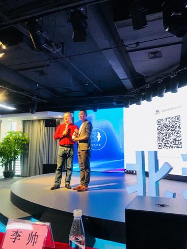 英国华人论坛手机版到底怎么玩？手把手教你从零开始混圈子