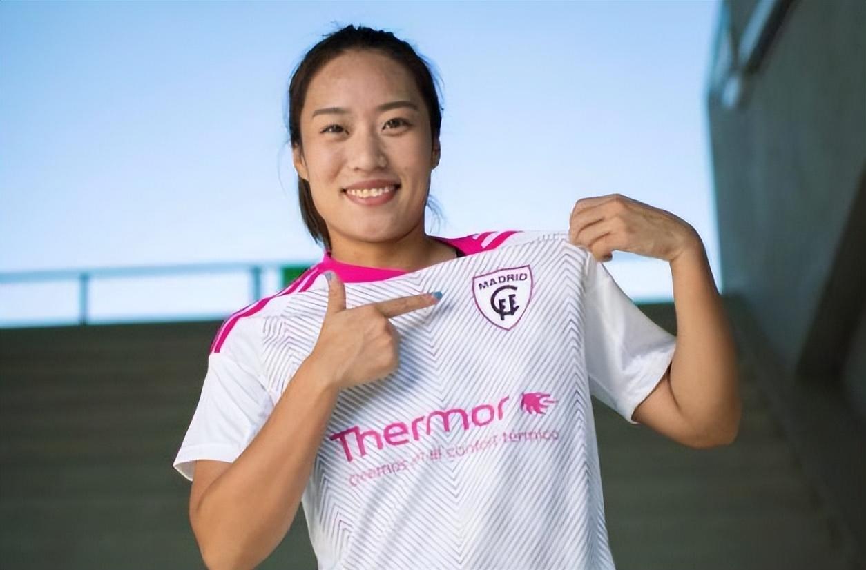 唐佳丽纹身到底能不能随便跟风? 唐佳丽纹身到底能不能随便跟风?