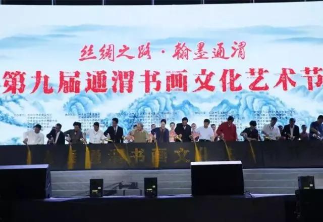 理想ONE汽车：家庭出行新选择，智能与空间如何兼得？