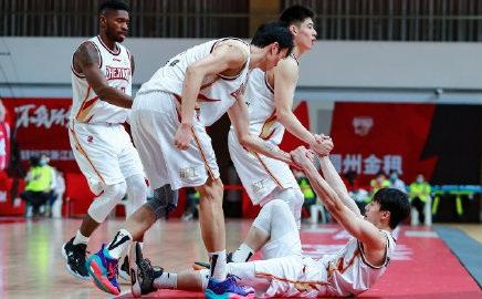 足球对对碰怎么玩才能摆脱菜鸟称号？