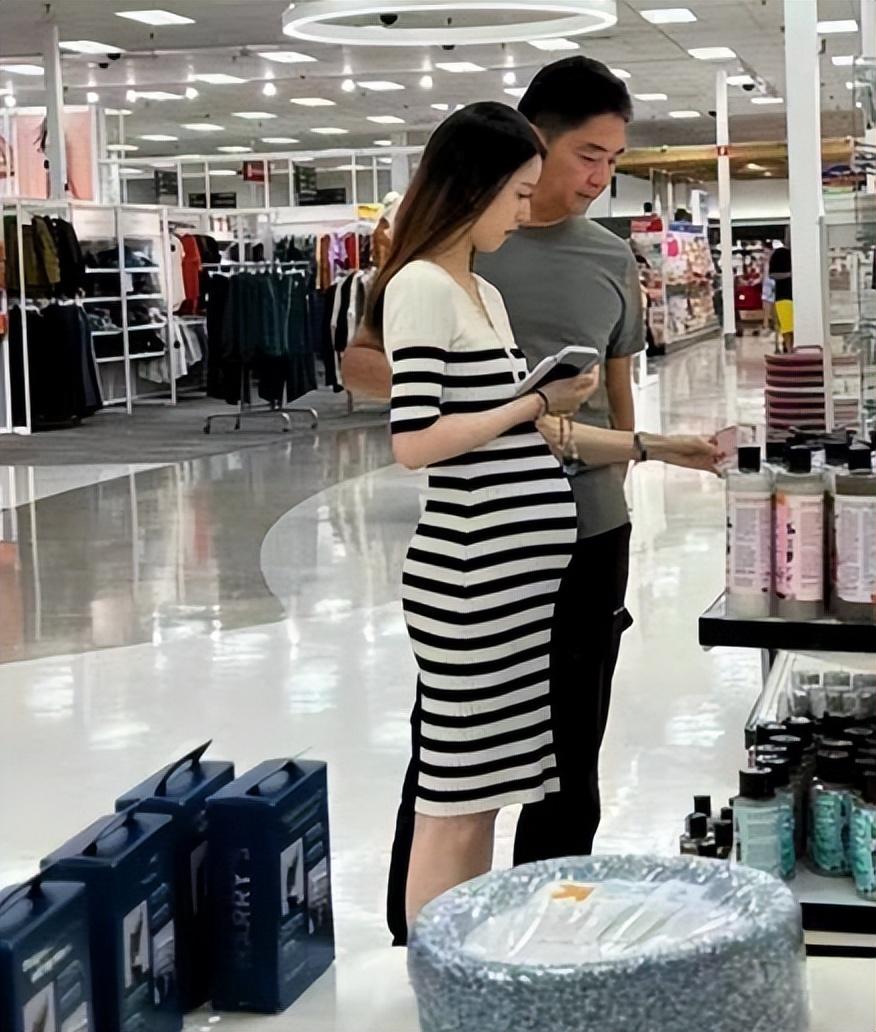 金球奖颁奖时间每年都不固定吗？