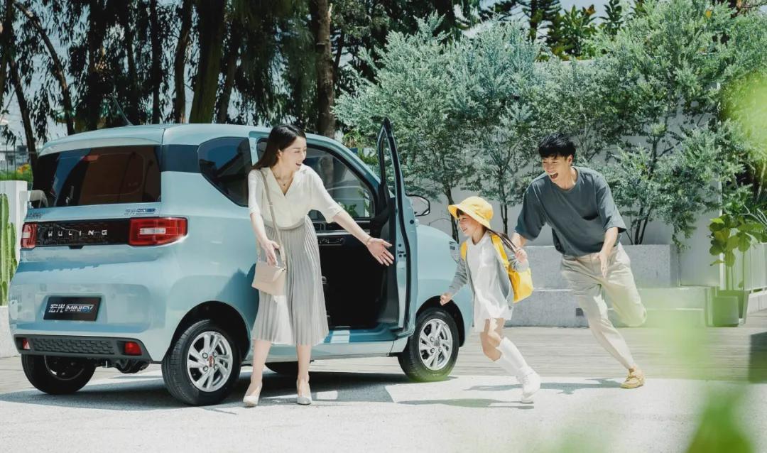 五菱宏光2012款现在还能闭眼入吗? 五菱宏光2012款现在还能闭眼入吗?