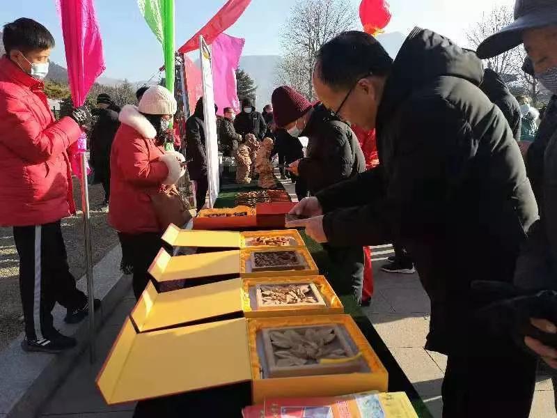 2024款沃尔沃XC60价格公布，哪款配置值得买，沃尔沃XC60报价对比，智逸版与智雅版差价多少