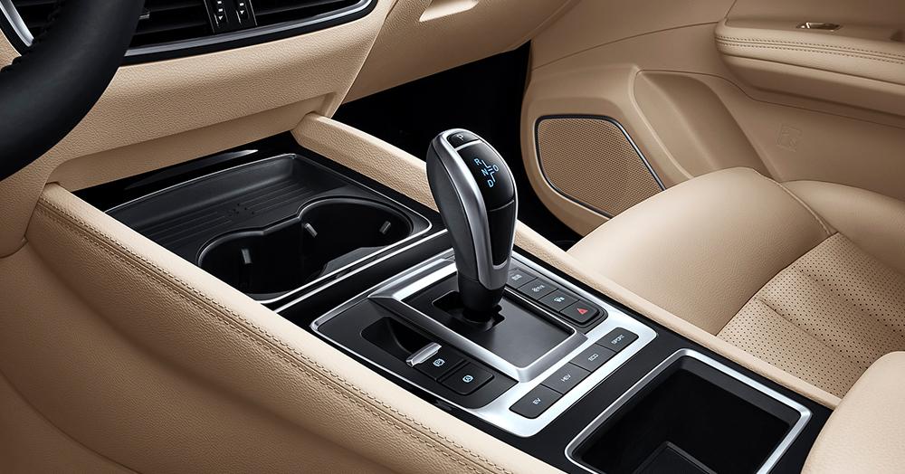 别克gl8怎么样？家庭出行油耗高空间小难题被它破解了