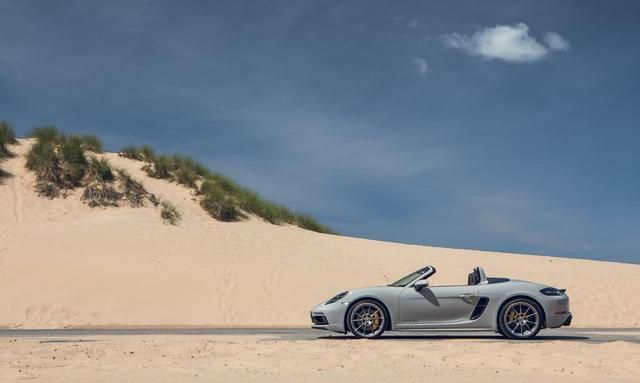 保时捷718新车报价2021款究竟多少能落地？选购要注意什么？