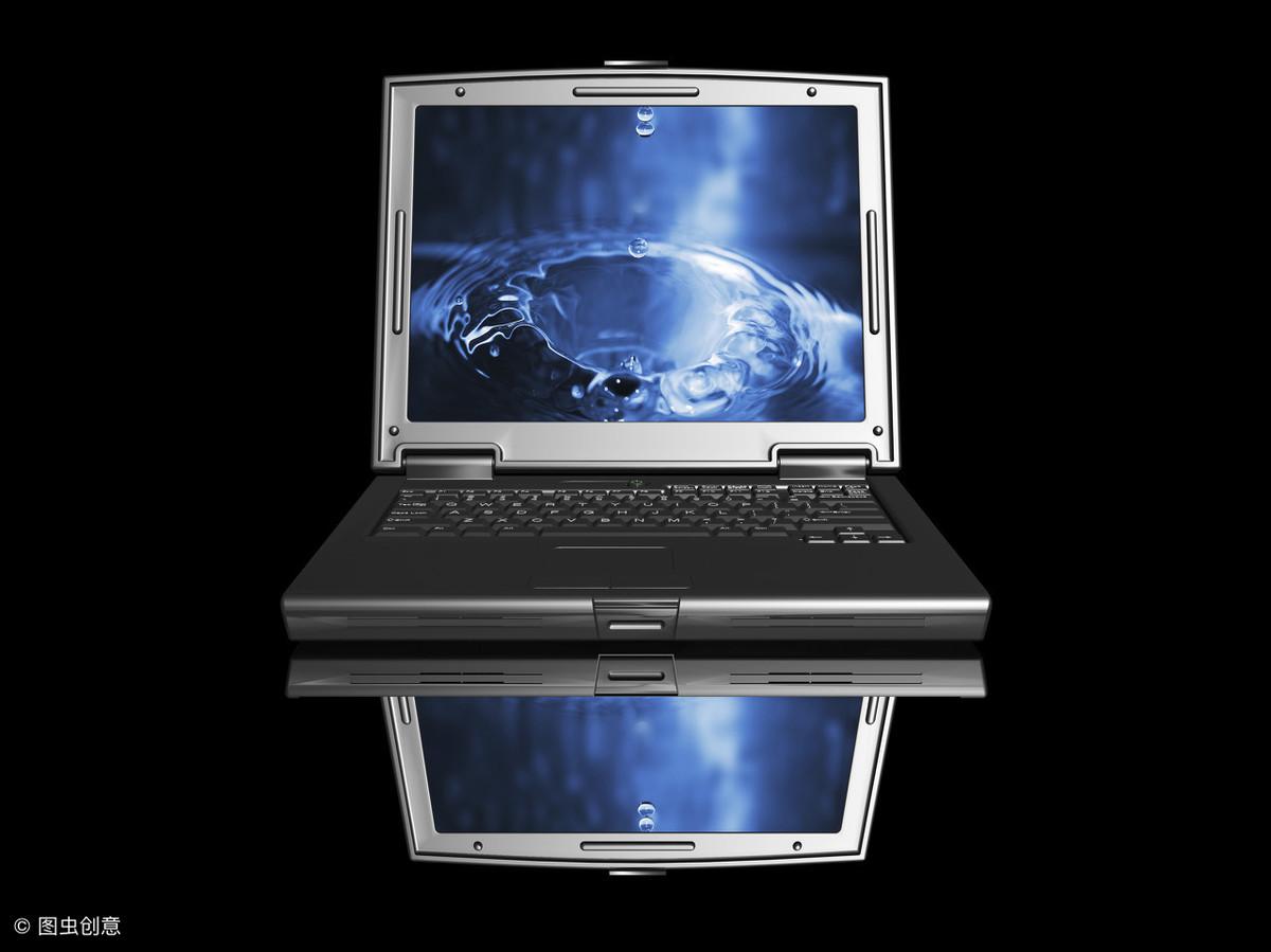 穆里尼奥的教练席上为啥总摆着保温杯? 穆里尼奥的教练席上为啥总摆着保温杯?