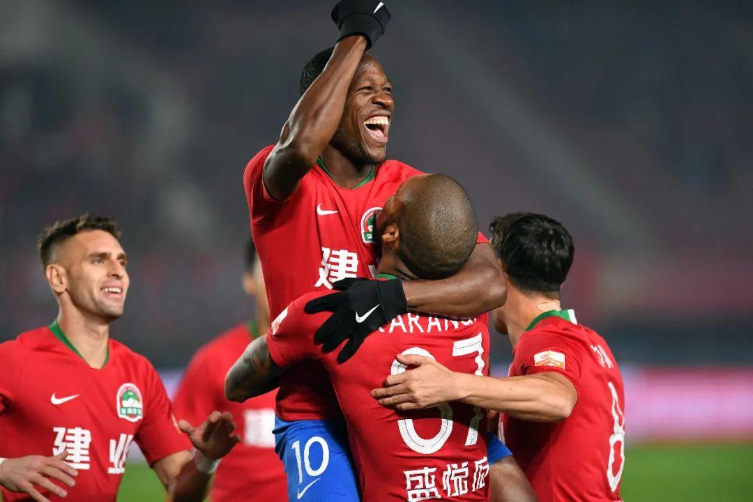 中甲外援确诊新冠，联赛还能正常踢吗？