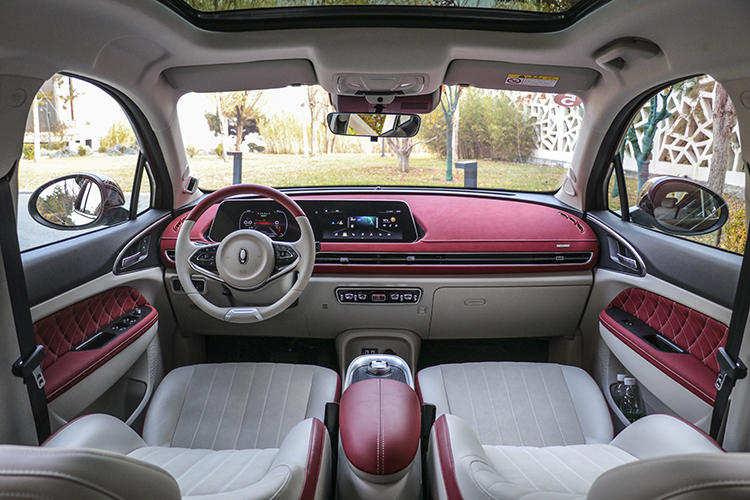 2025年梦见乳房有点血预示什么？3大危机化解全解析