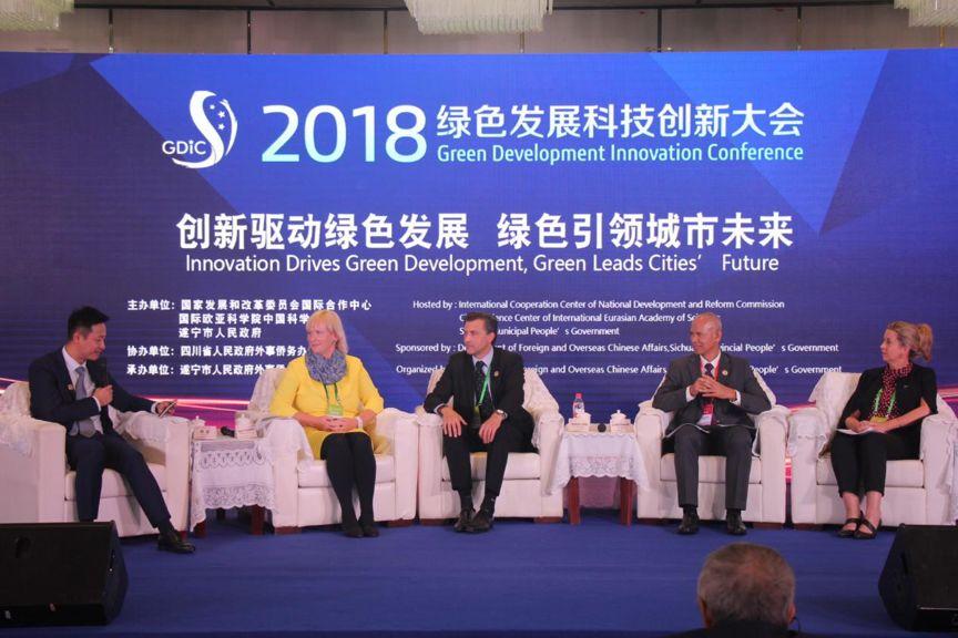 在维多利亚生活不会英语全靠华人论坛能活吗? 在维多利亚生活不会英语全靠华人论坛能活吗?