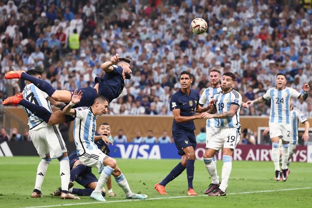 李明真能成为中国的梅西吗? 李明真能成为中国的梅西吗?