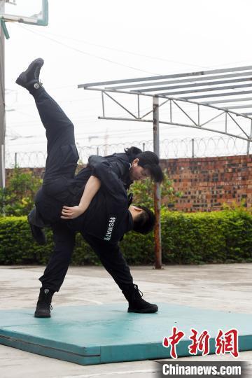 驾驶证年审时间过了怎么办？