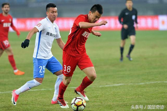 贝克汉姆为啥要坐普通观众席看英伦德比? 贝克汉姆为啥要坐普通观众席看英伦德比?